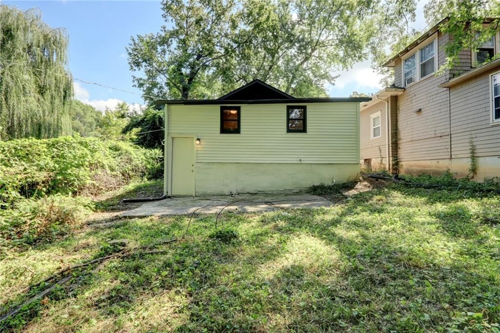 212 S Huttig Avenue — photo 30