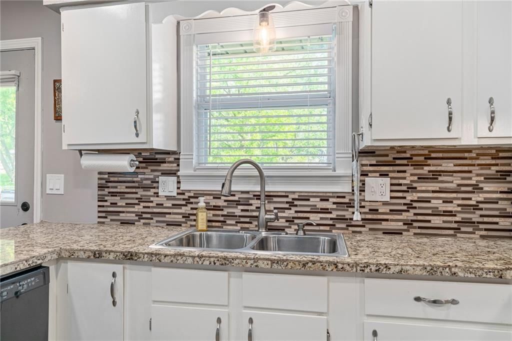 1224 R D Mize Road — photo 10