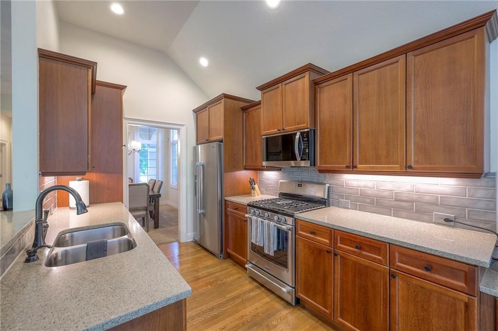 13312 Pennsylvania Court — photo 10