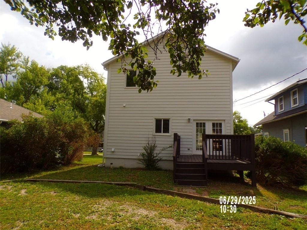 608 S Locust Street — photo 11