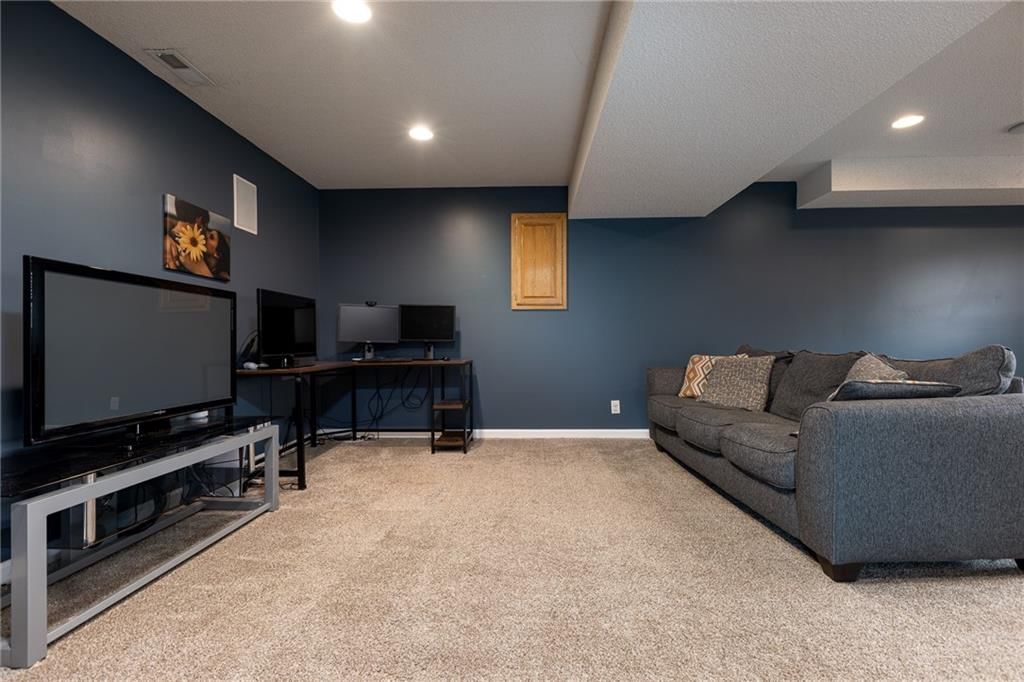 11239 N Madison Avenue — photo 18