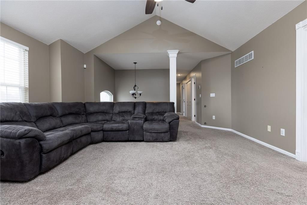 11239 N Madison Avenue — photo 24