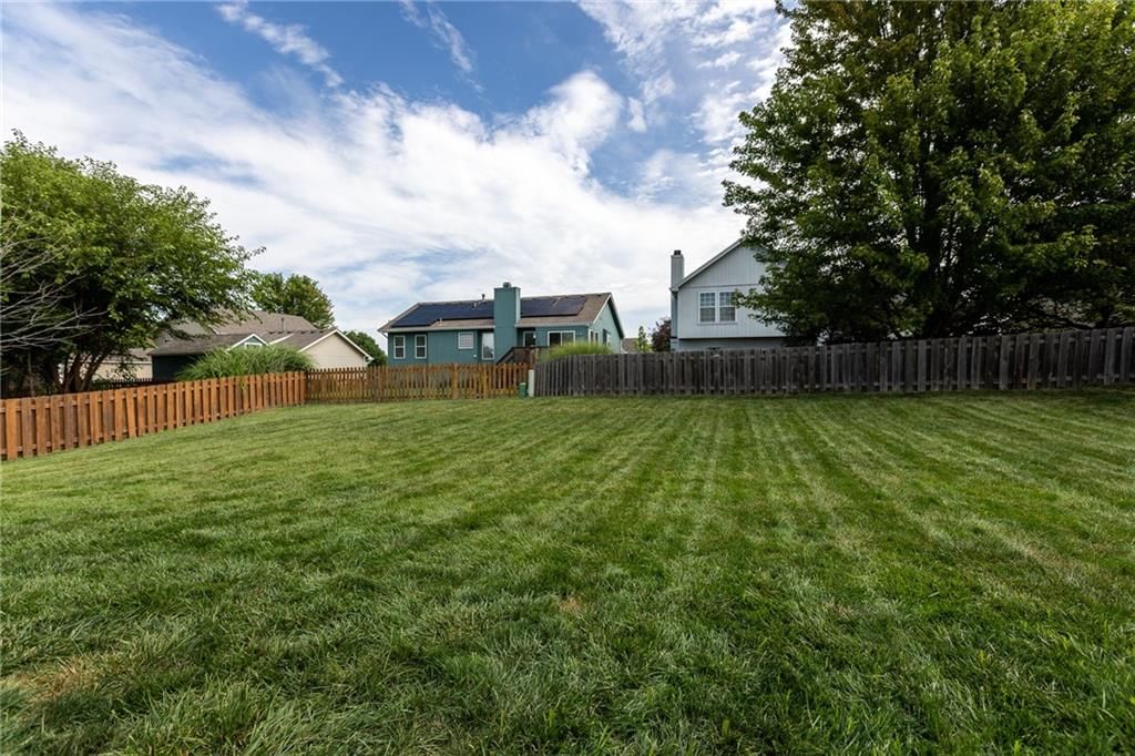 11239 N Madison Avenue — photo 27