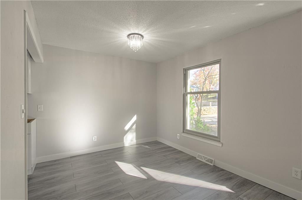 328 Virginia Road — photo 9
