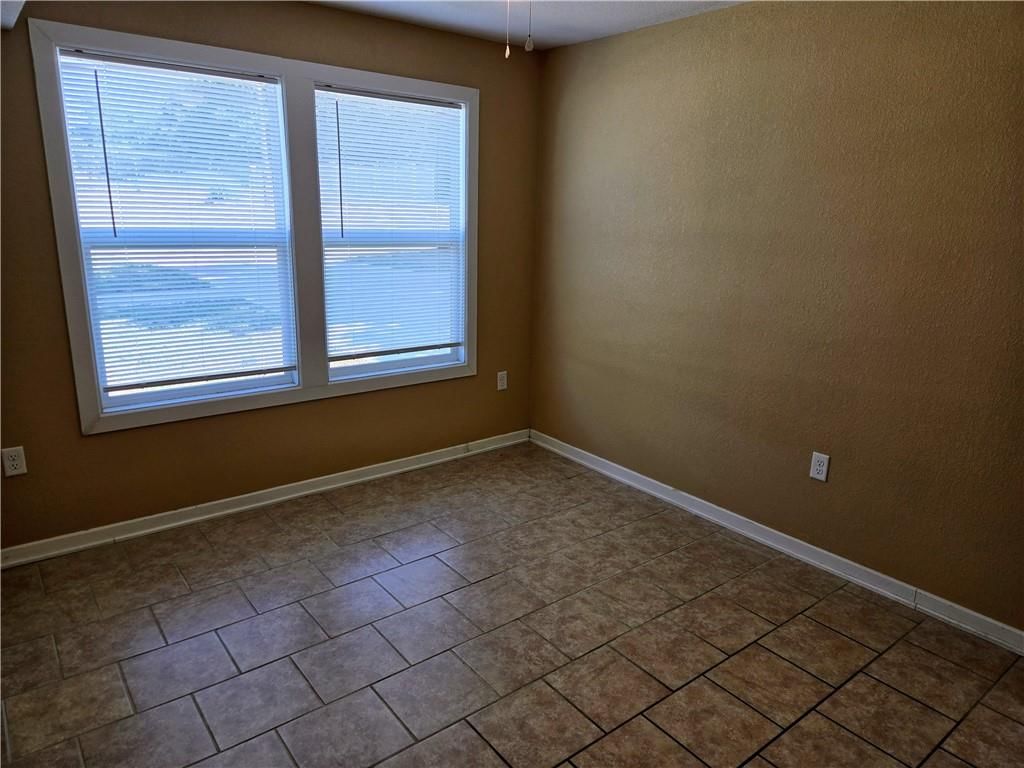514 N Main Street — photo 8