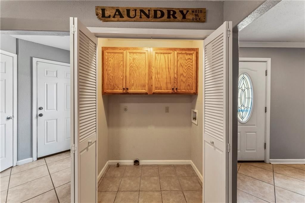 Photo 11 of 41 - 18120 W 191st Street
