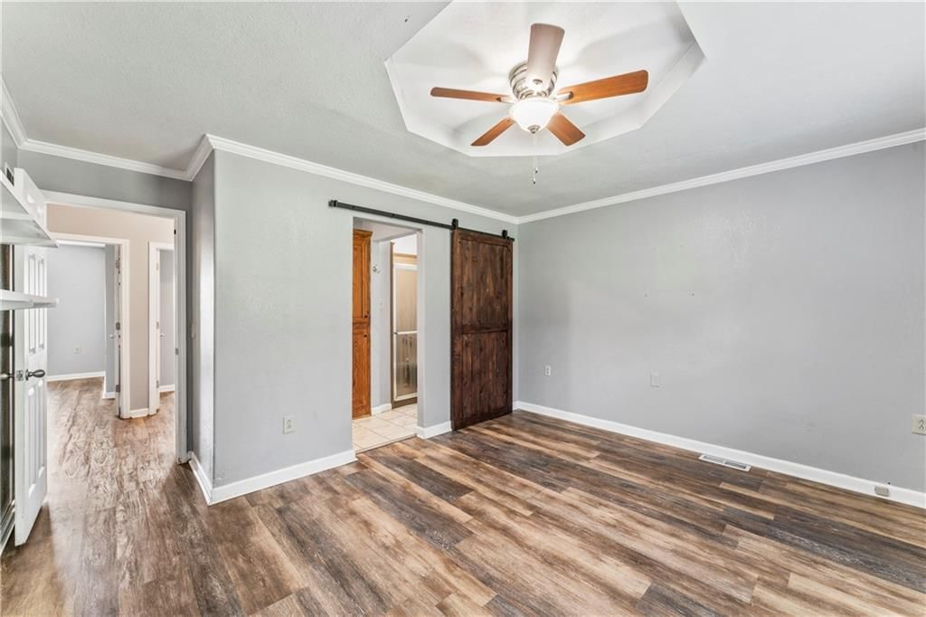 Photo 15 of 41 - 18120 W 191st Street
