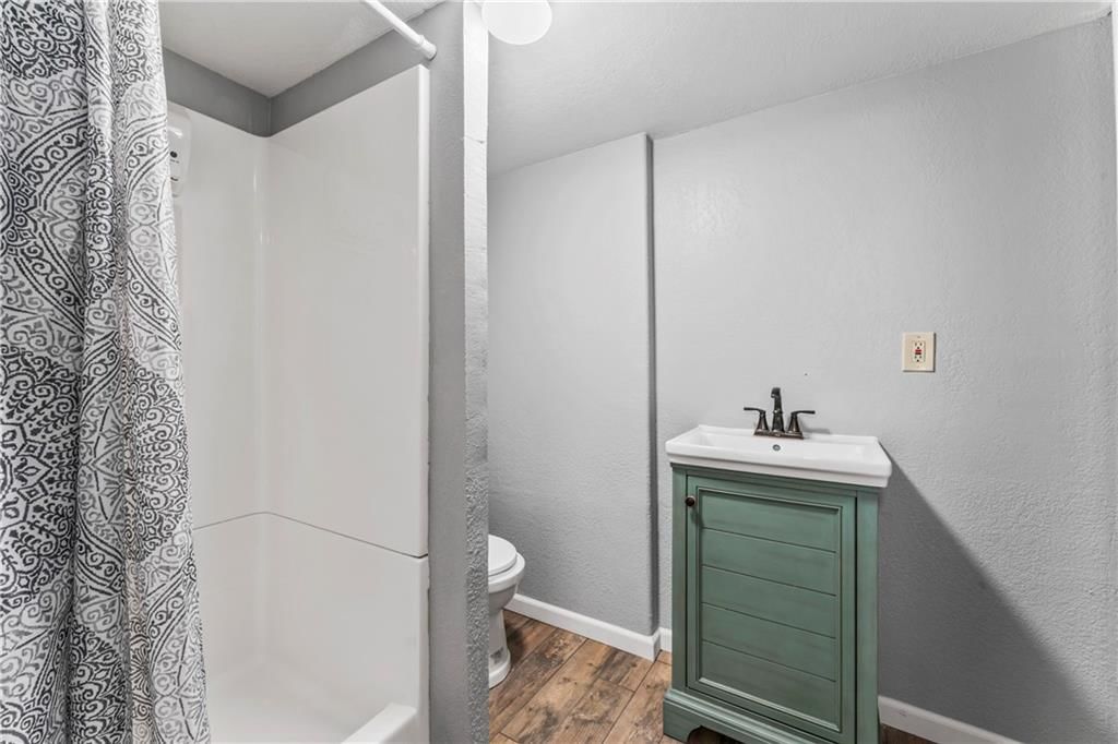 Photo 31 of 41 - 18120 W 191st Street