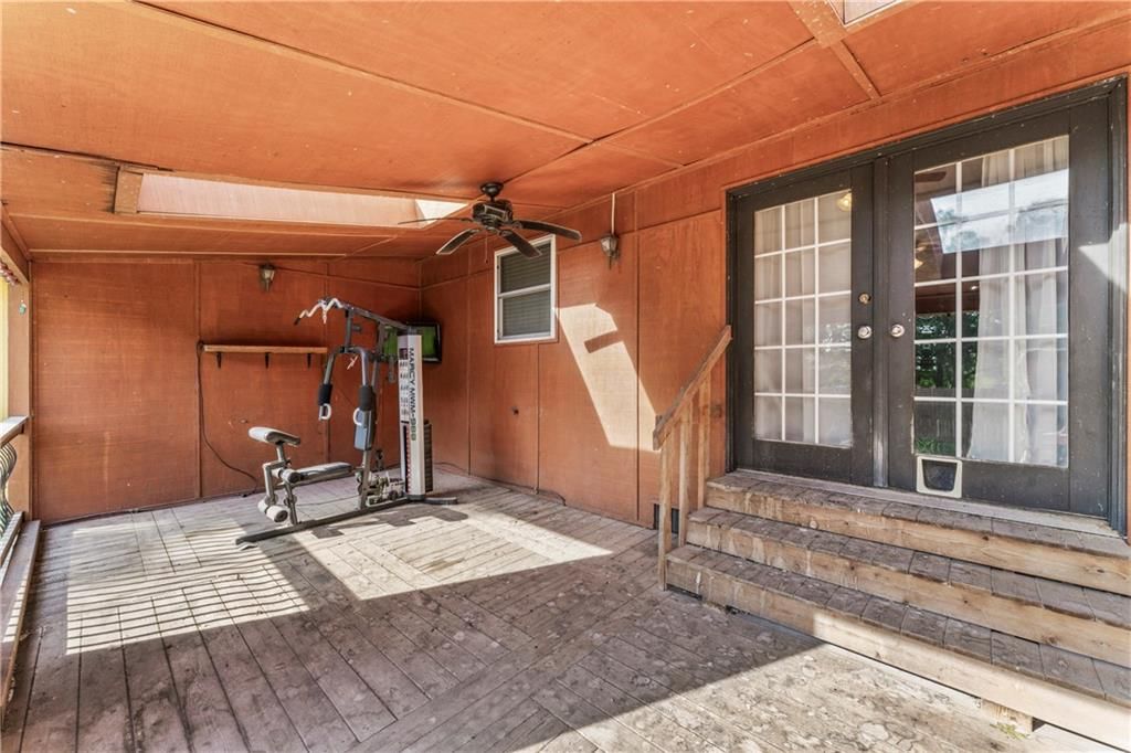 Photo 32 of 41 - 18120 W 191st Street