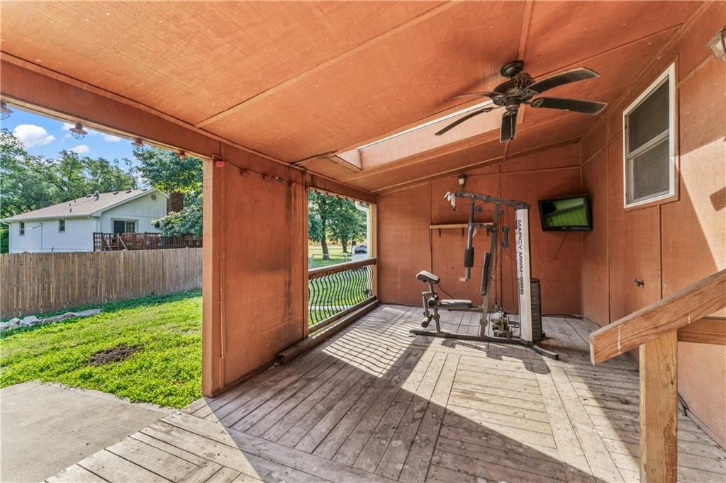 Photo 33 of 41 - 18120 W 191st Street