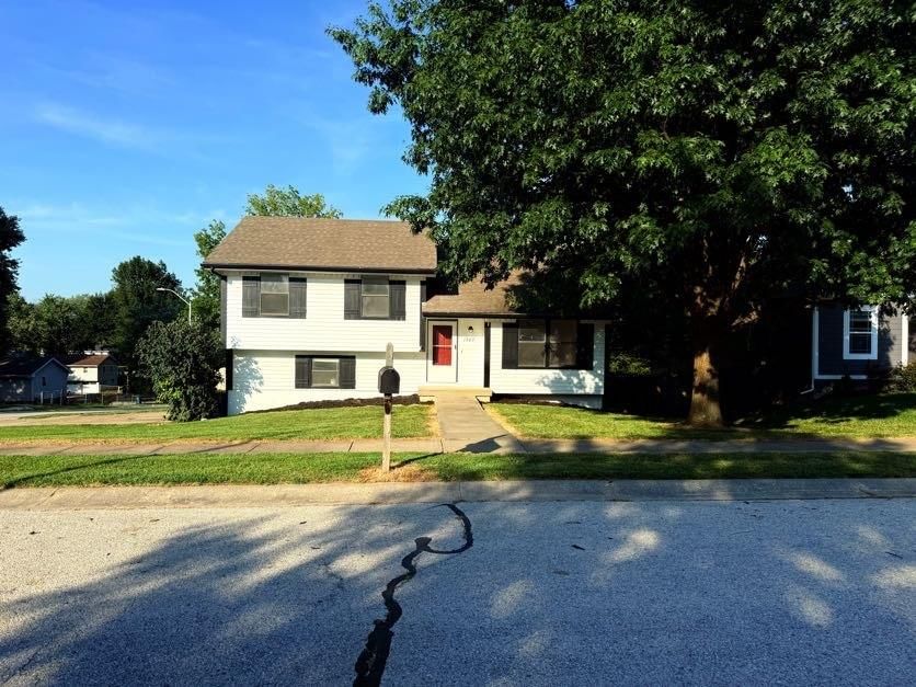 Photo 1 of 32 - 1707 Johnston Street