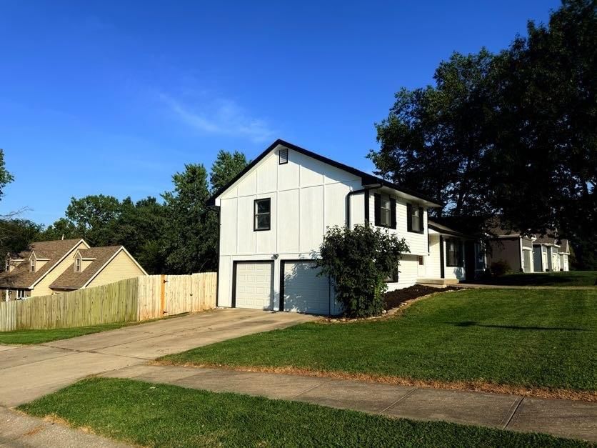 Photo 3 of 32 - 1707 Johnston Street