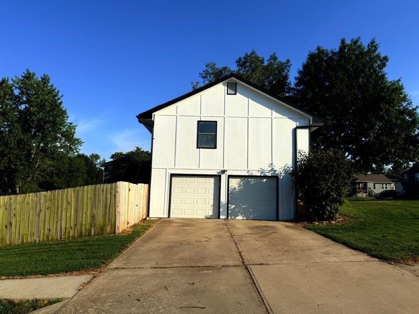 Photo 5 of 32 - 1707 Johnston Street