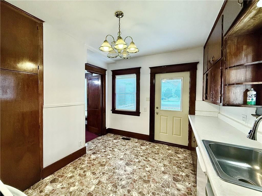415 W 4th Street — photo 11