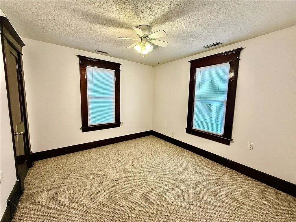 415 W 4th Street — photo 15