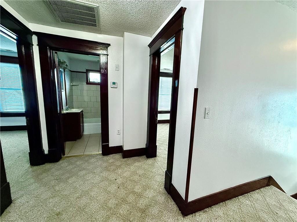 415 W 4th Street — photo 18