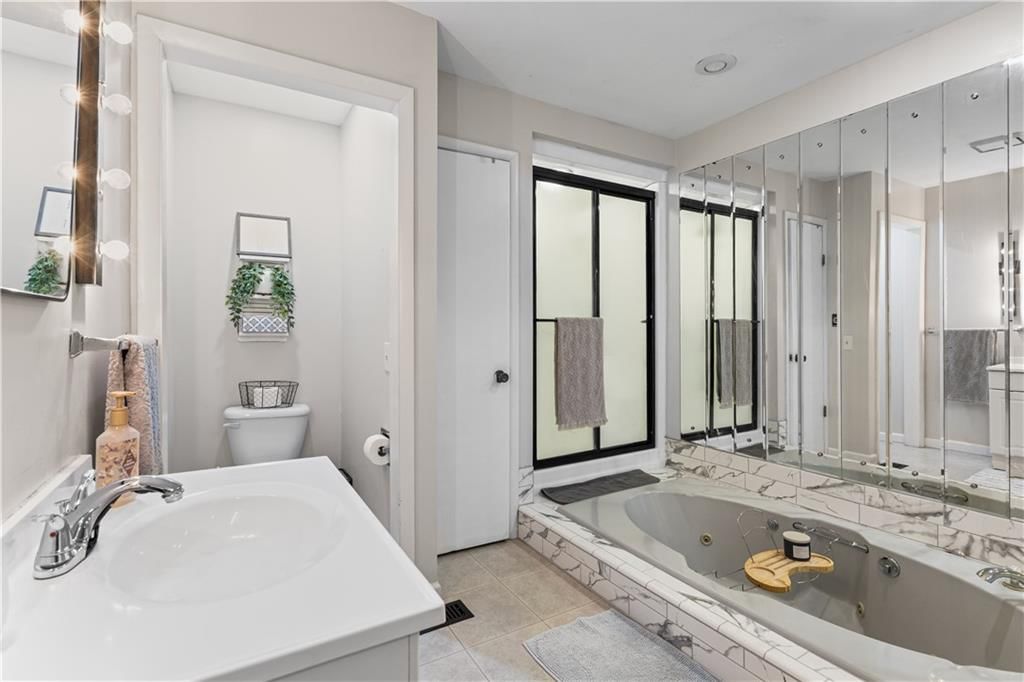 8608 NE Hurlingen Road S — photo 18