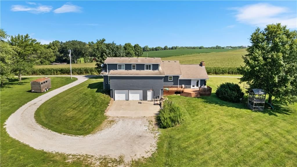 8608 NE Hurlingen Road S — photo 33
