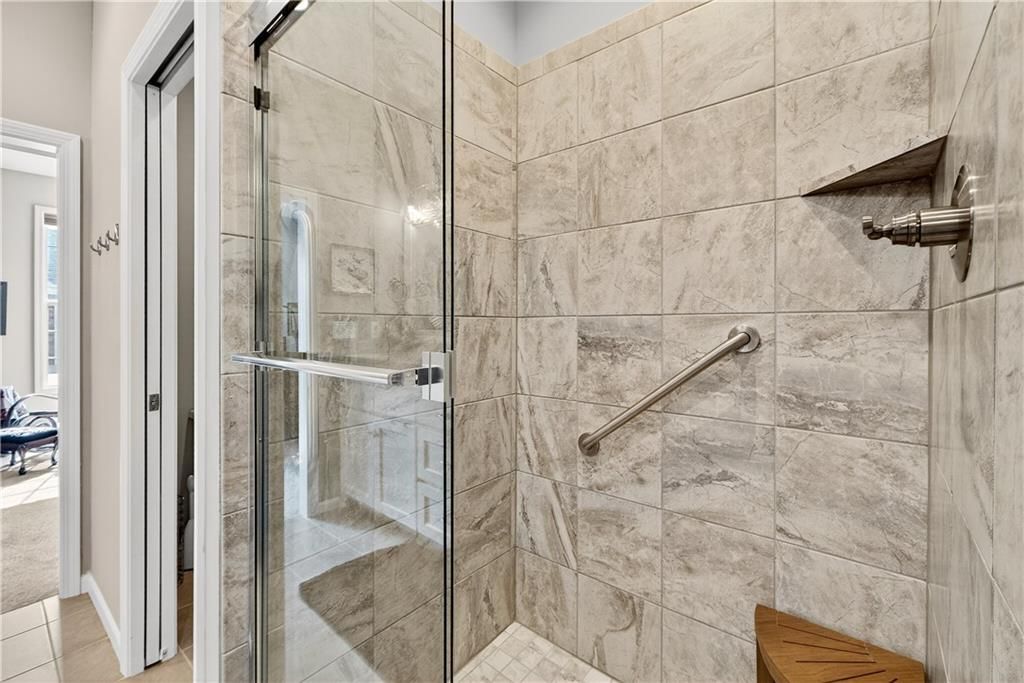 712 E 110th Terrace — photo 12