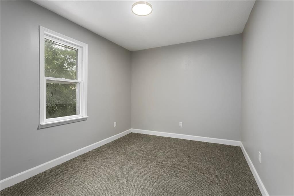 Photo 14 of 31 - 412 N Fairview Avenue