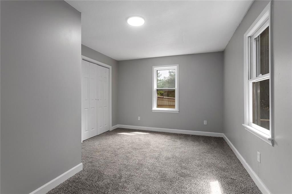 Photo 16 of 31 - 412 N Fairview Avenue
