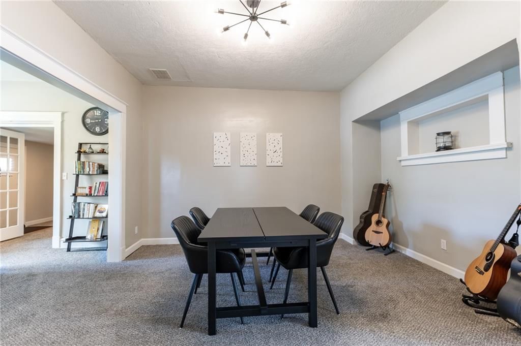 306 N Van Brunt Boulevard — photo 12