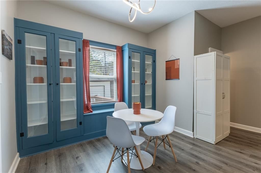 306 N Van Brunt Boulevard — photo 18