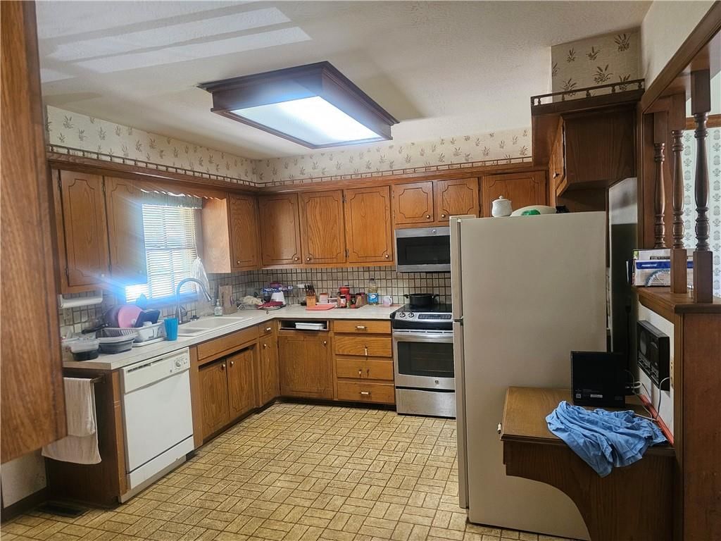 14820-14824 E 46th Street — photo 7