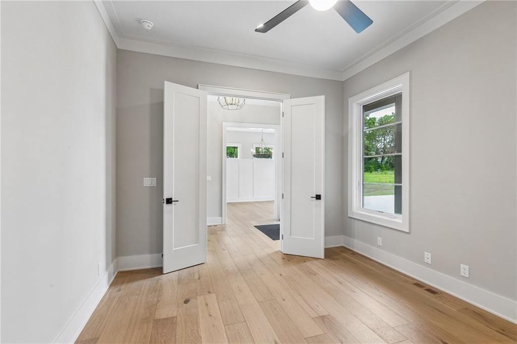 13751 Pembroke Lane — photo 10