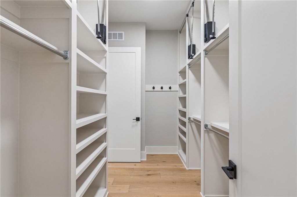 13751 Pembroke Lane — photo 35