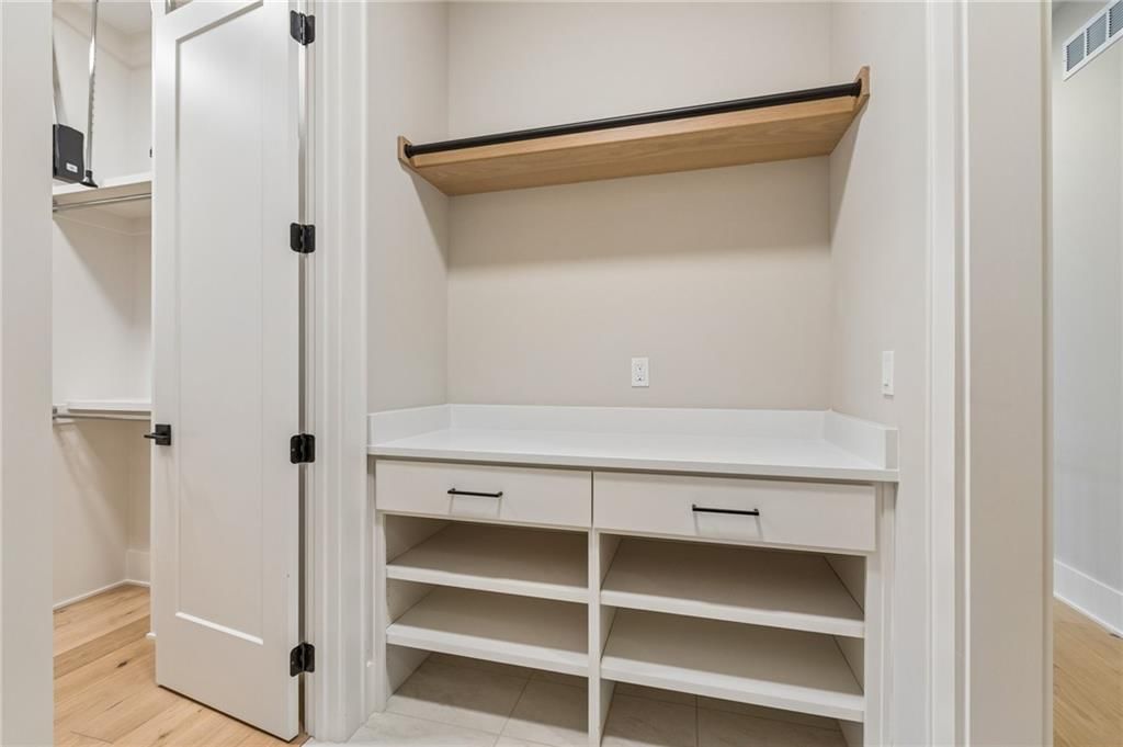 13751 Pembroke Lane — photo 37