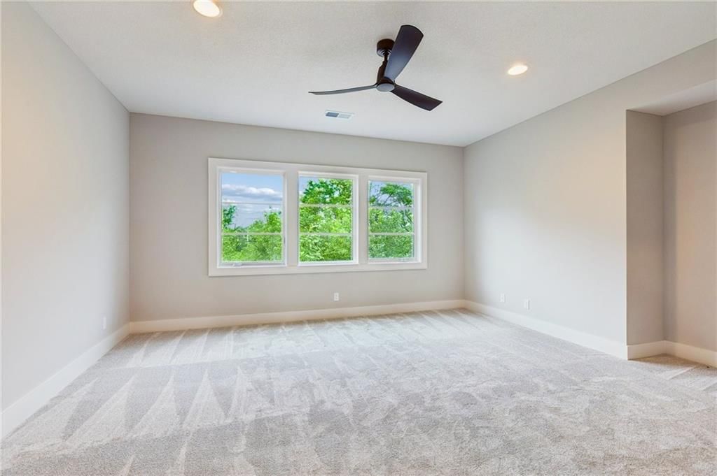 13751 Pembroke Lane — photo 42