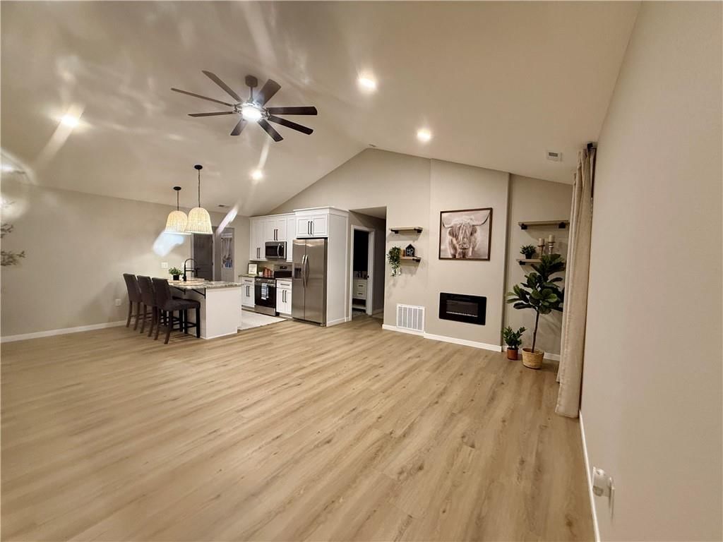 1035 Chestnut Street — photo 4