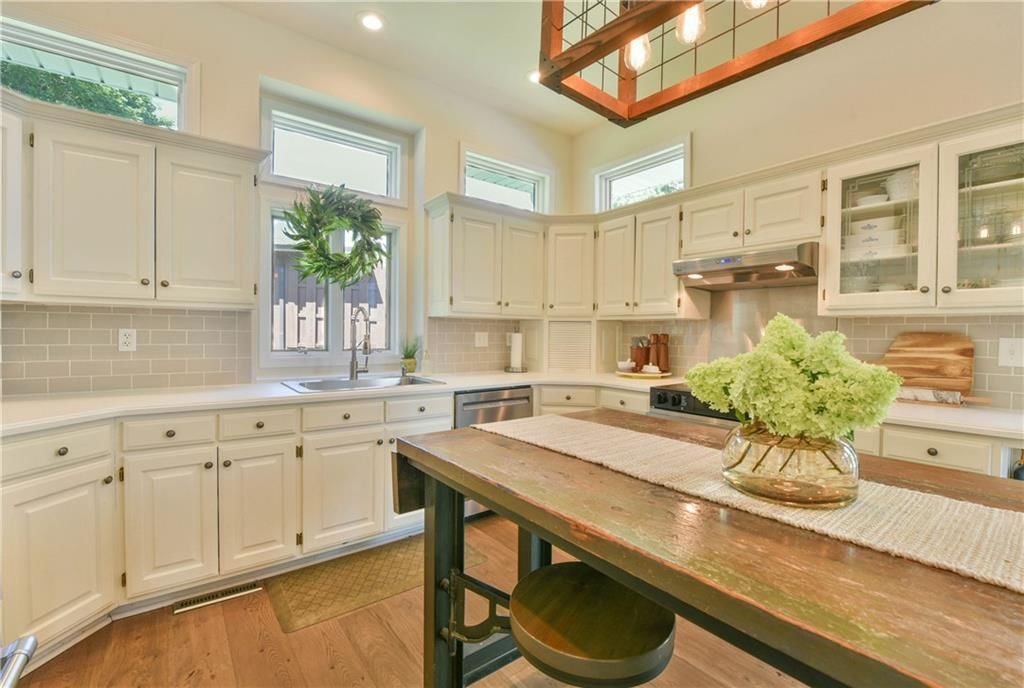 105 Summit Drive — photo 17