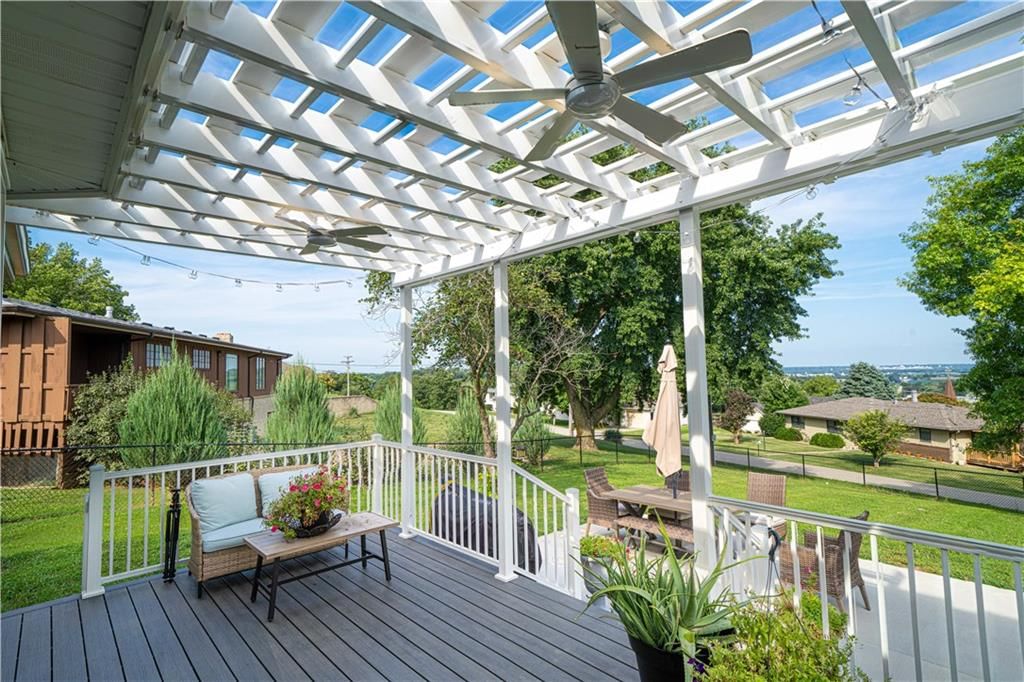 105 Summit Drive — photo 39