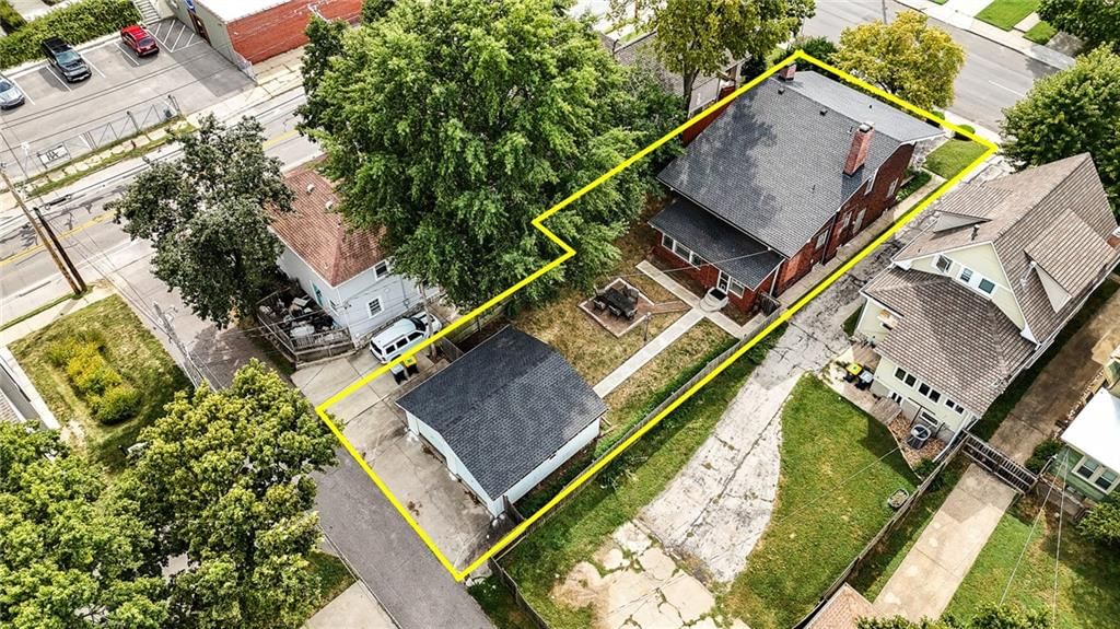 2639 Charlotte Street — photo 20