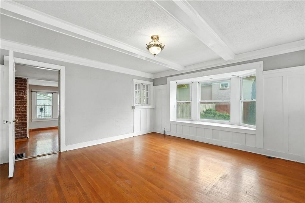 2639 Charlotte Street — photo 29