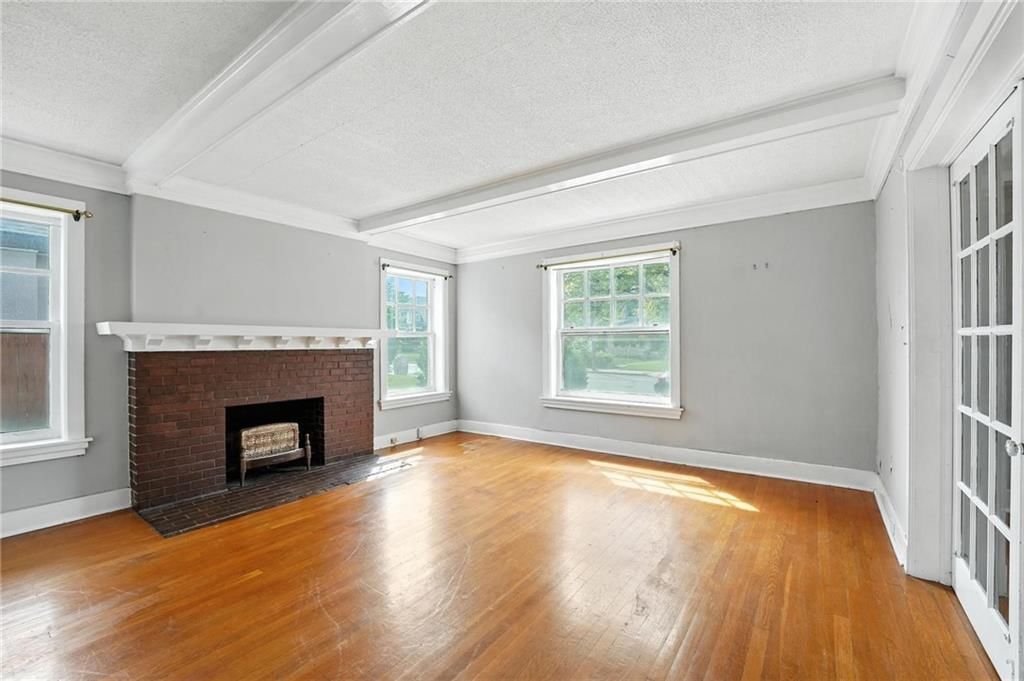 2639 Charlotte Street — photo 31