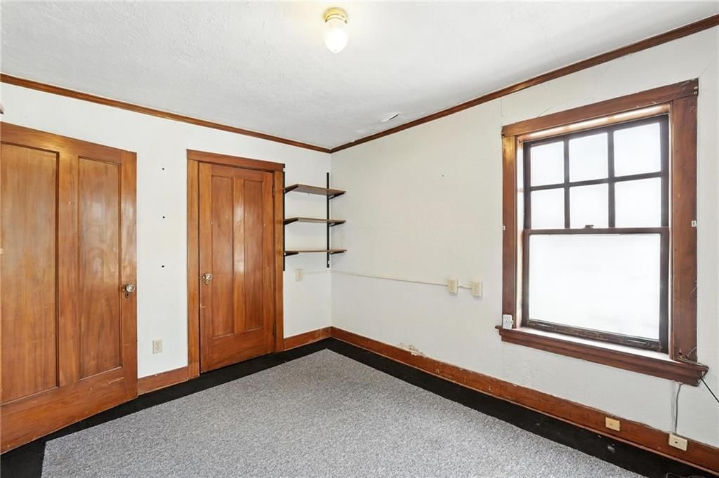 2639 Charlotte Street — photo 43