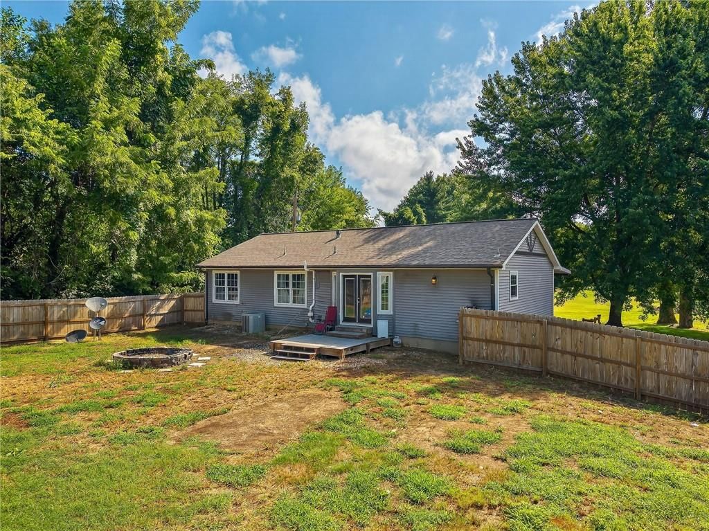 Photo 6 of 48 - 5010 N Galvin Road
