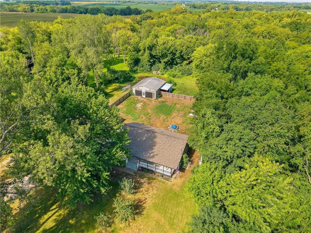 Photo 9 of 48 - 5010 N Galvin Road