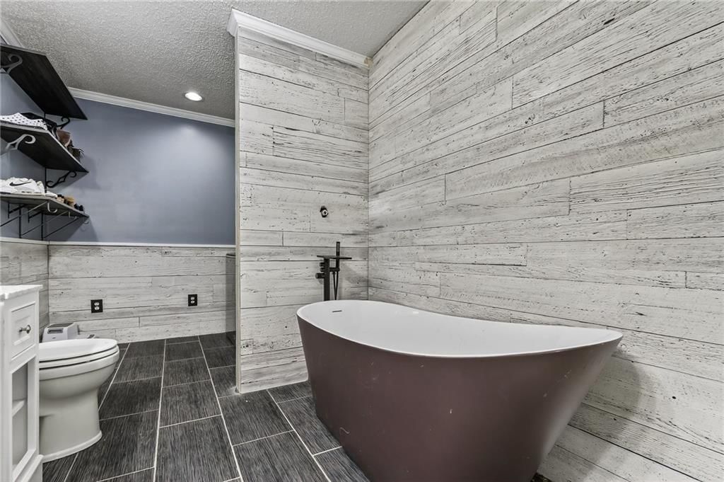 Photo 30 of 48 - 5010 N Galvin Road