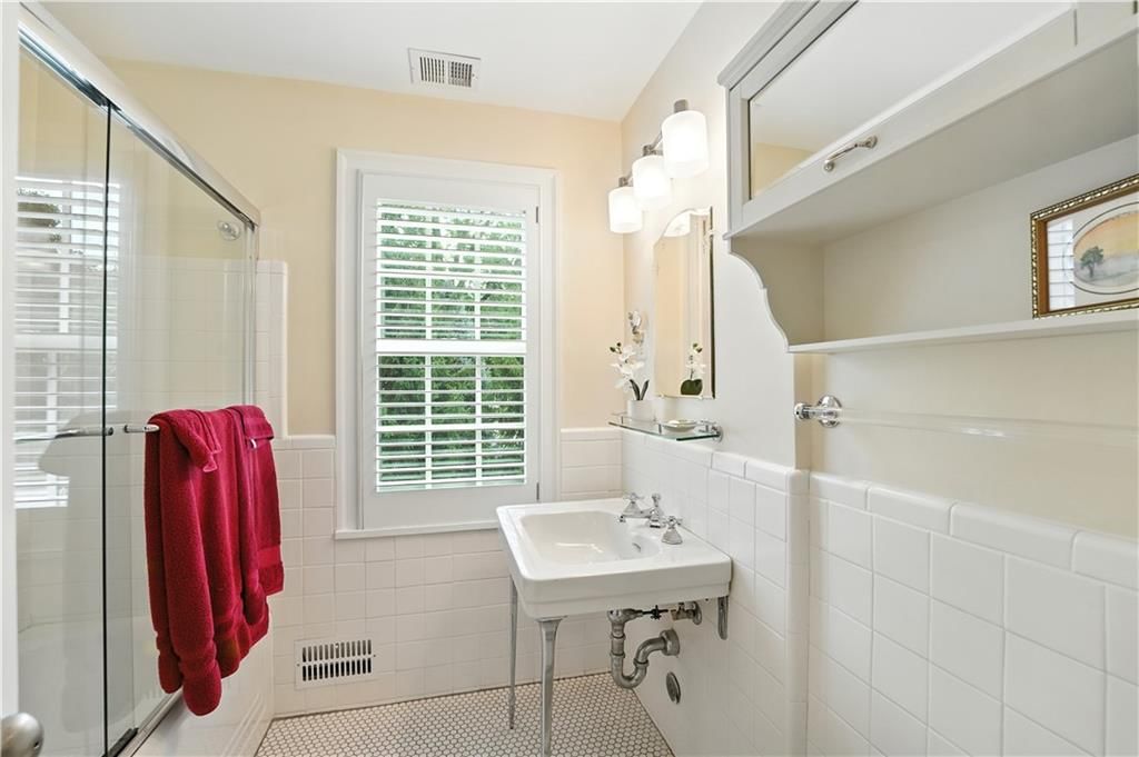 1200 W 60th Terrace — photo 24