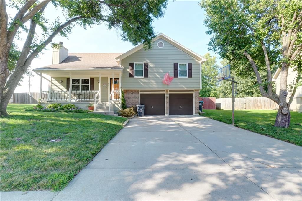 816 Stonebrook Lane — photo 1