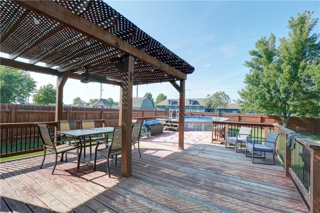 816 Stonebrook Lane — photo 6