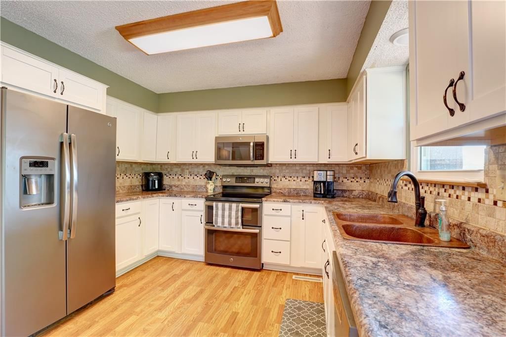 816 Stonebrook Lane — photo 17