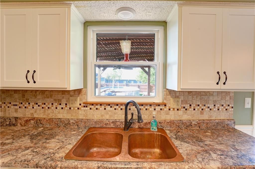 816 Stonebrook Lane — photo 18
