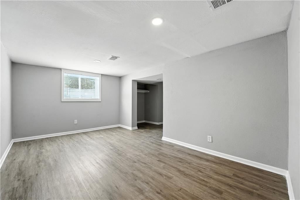 709 W 28th Street — photo 11