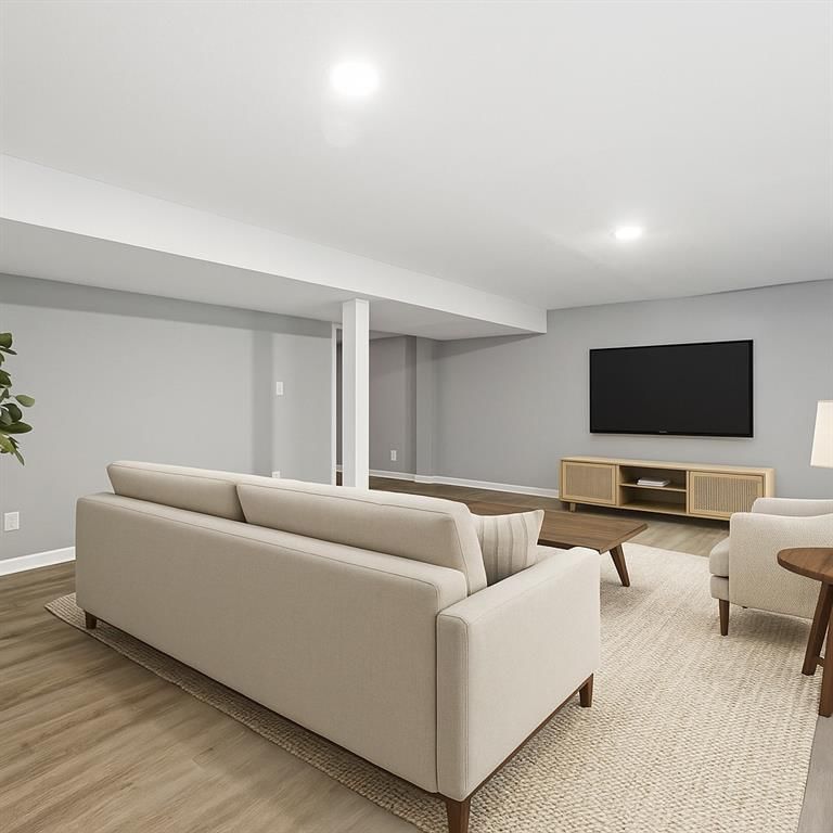 709 W 28th Street — photo 18