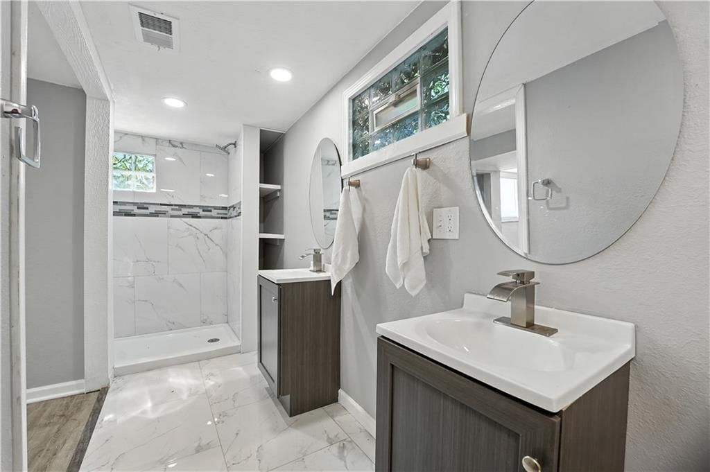 709 W 28th Street — photo 21